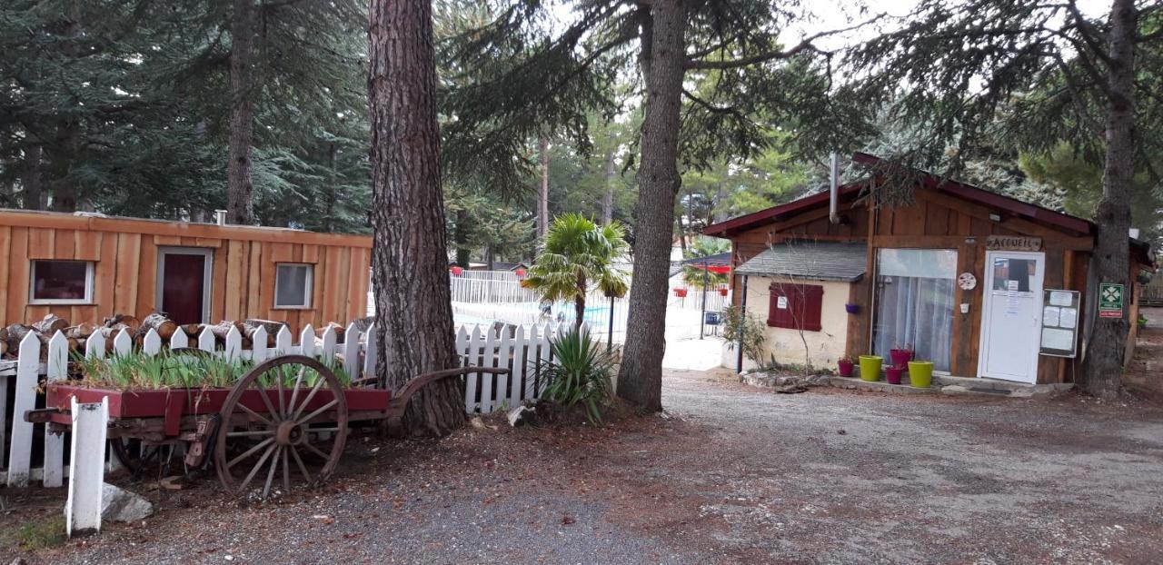 Camping La Source Sournia エクステリア 写真